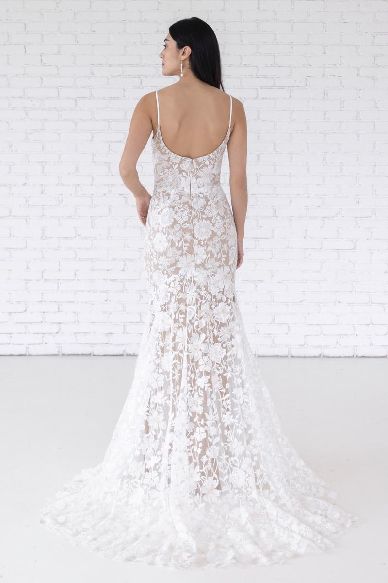 Willowby Style Number 59107 - 2