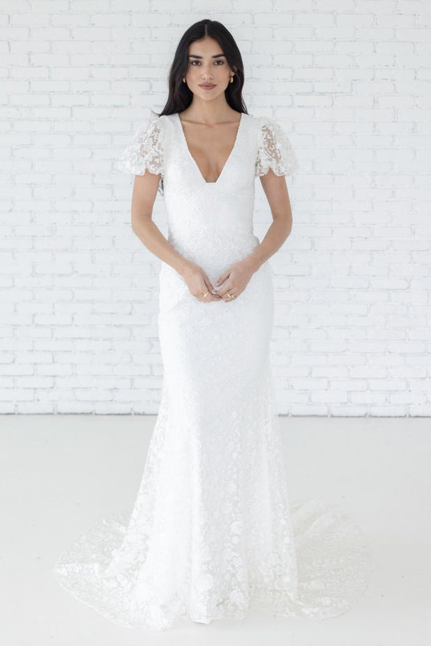 Willowby Style Number 59111 - 1