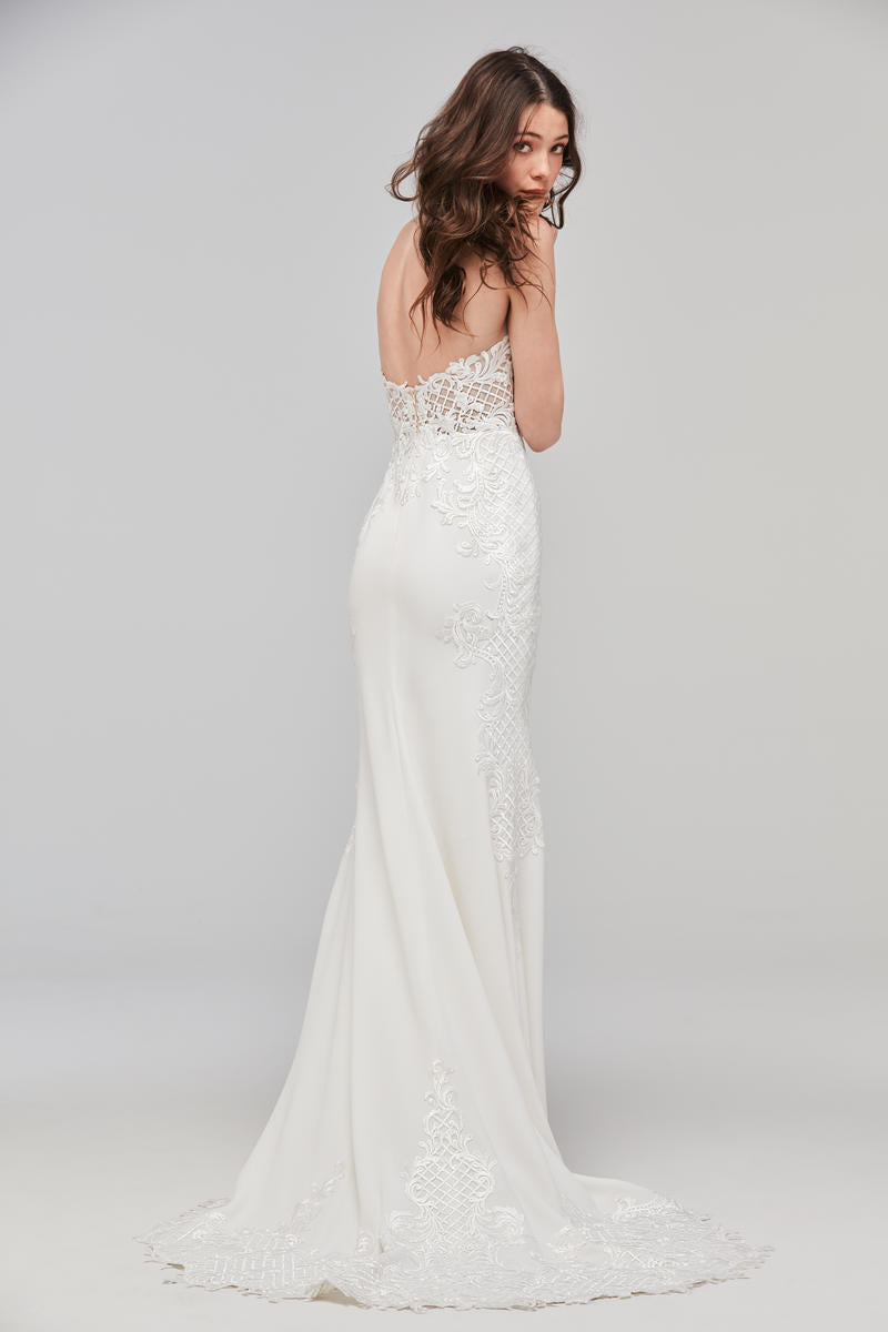 Willowby Style Number 59400 - 2