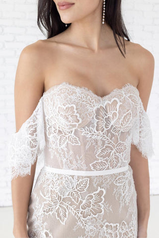 Willowby Style Number 59703 - 6