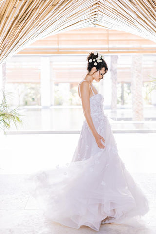 Willowby Style Number 59707 - 5