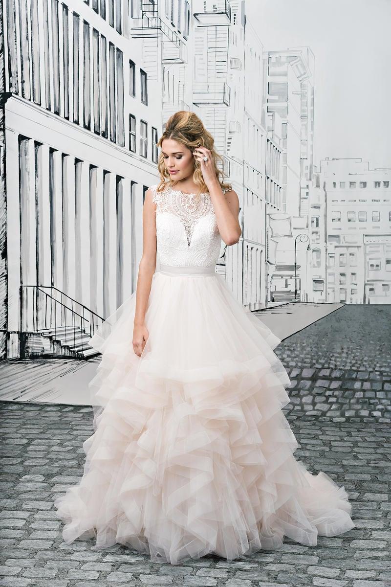 Lilian West Style Number 8888 - 1
